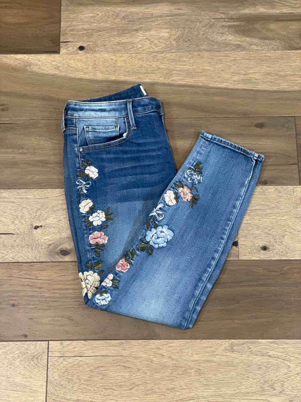Driftwood Jackie High Rise Floral Embroidered Skinny Jeans Size 31